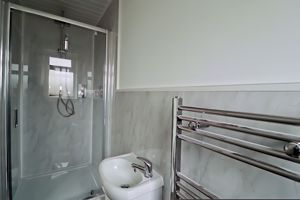 En-suite- click for photo gallery